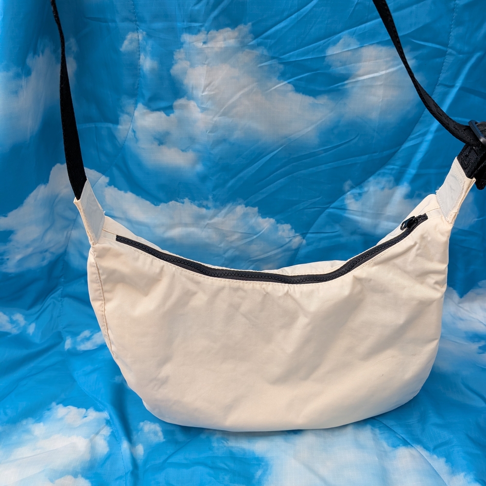 Baggu Medium Crescent in Ivory